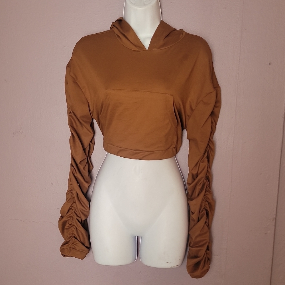 Ruched Sleeve Brown Crop Top
